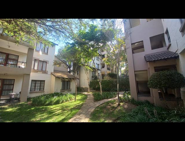 3 BEDROOM APARTMENT FOR SALE IN FERNDALE